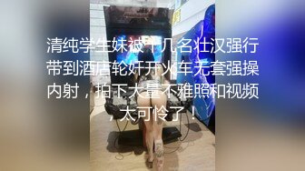 极品腹肌男模下海拍写真