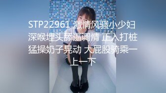 和女邻居衣服都没脱