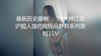 夜战风骚大奶熟女豹纹内衣坚挺奶子小伙舔奶子