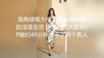 韵味熟女阿姨 啊好舒服 穿着开档黑丝情趣衣 沉浸式享受肉棒一次一次的冲击 昏黄的灯光下散发着诱惑