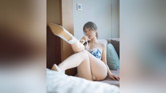 【新片速遞】 写字楼女厕偷拍连衣裙美女❤️多毛鲍鱼很肥美